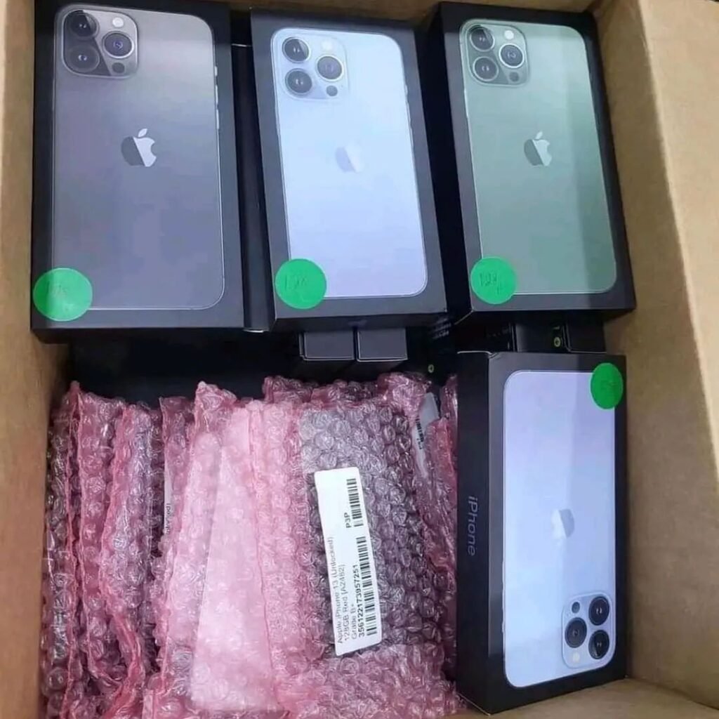 Bulk Iphone 13 Liquidation Pallets - Image 4